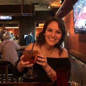 Meet your Posher, Dana